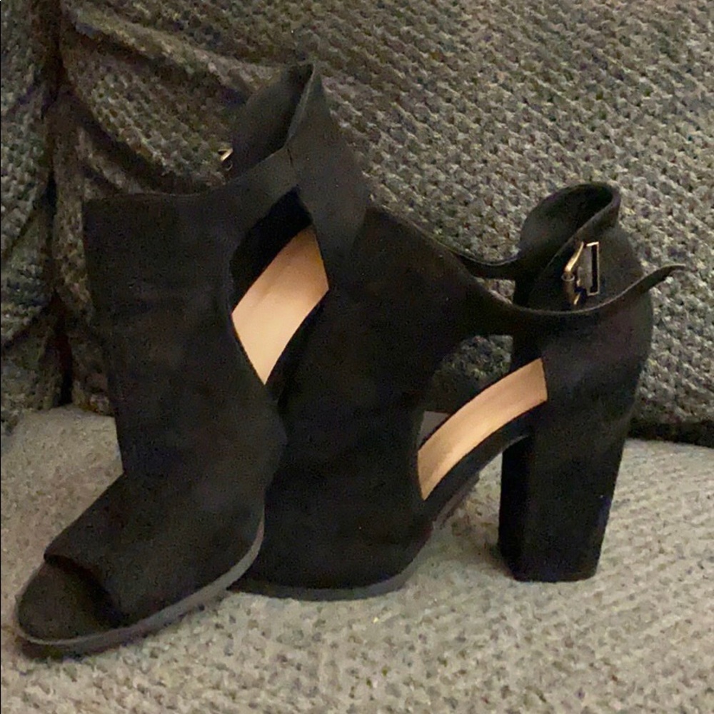 High heel shoes booties